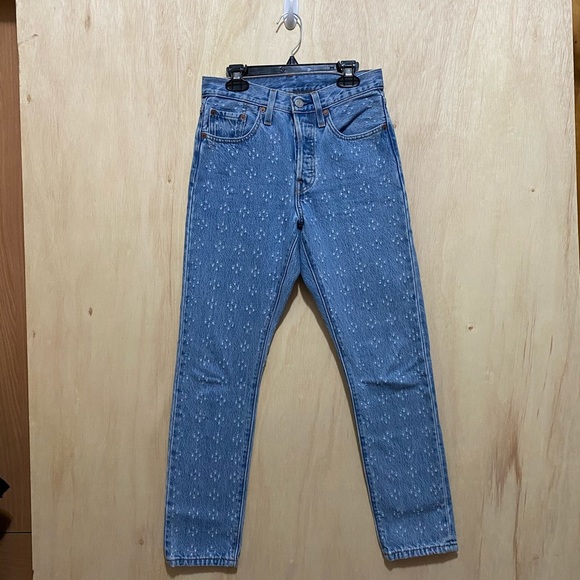 Levi’s 501 Skinny Jeans Snowflakes - Picture 2 of 8